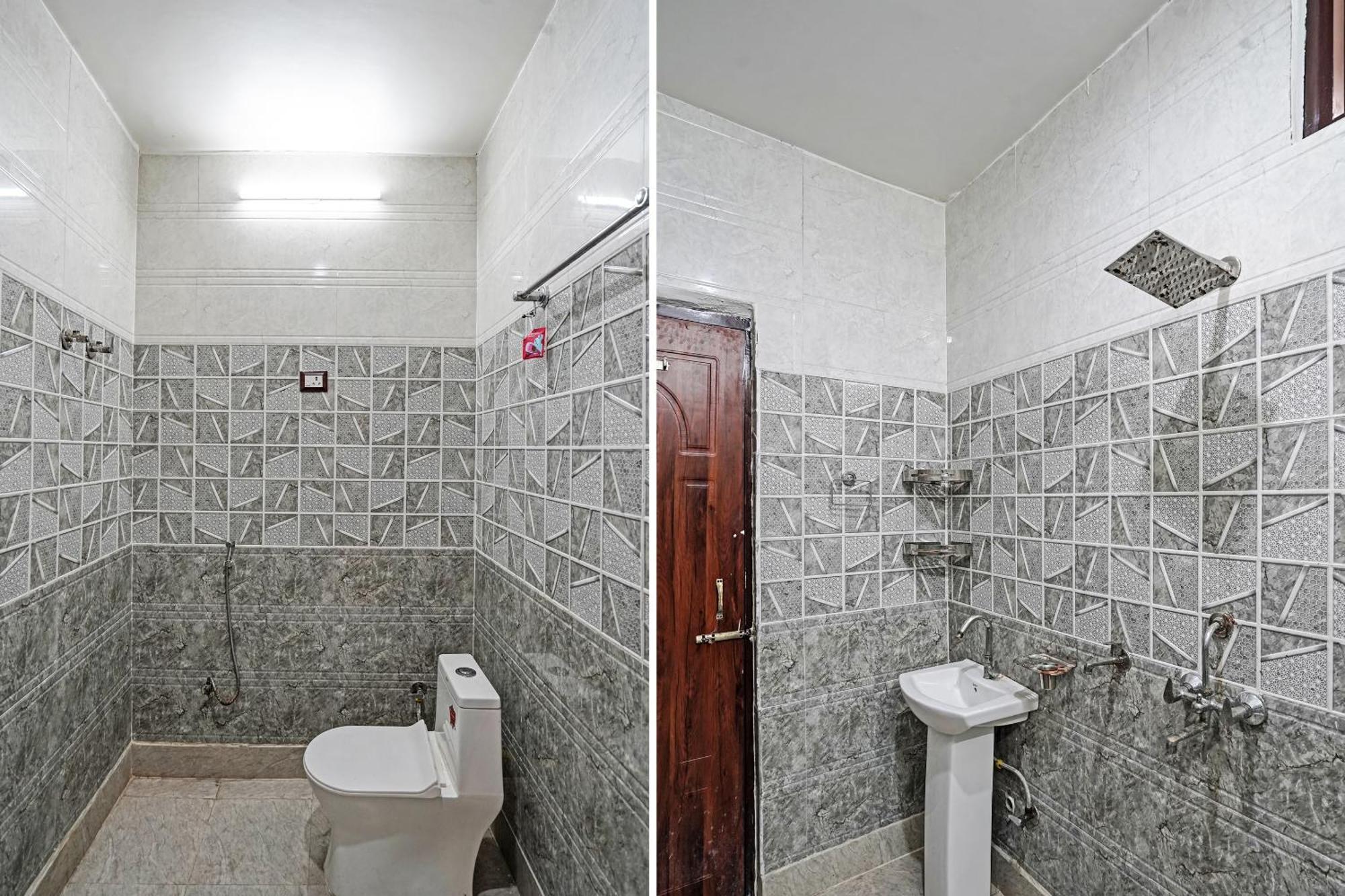 Play- Platinum Sector144 Couple Friendly Hotell Noida Exteriör bild